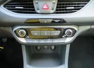 Hyundai i30 14