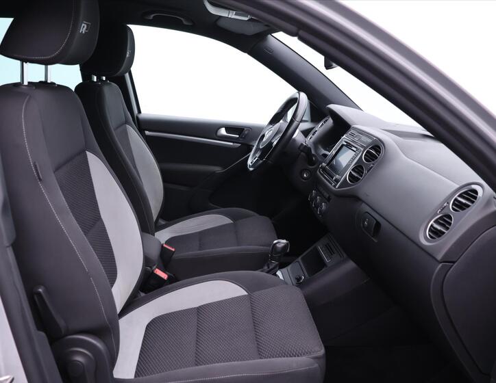 Volkswagen Tiguan 13