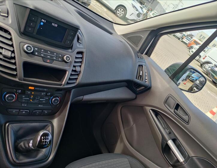 Ford Tourneo Connect 37