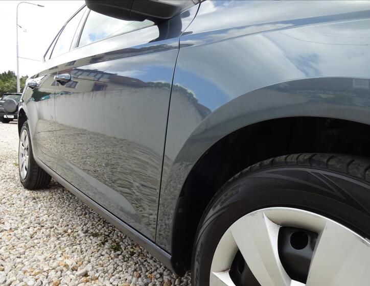 Škoda Fabia 10