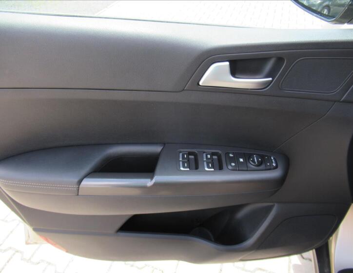 KIA Sportage 21