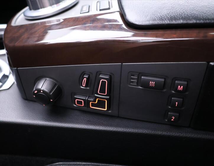 BMW Řada 7 21