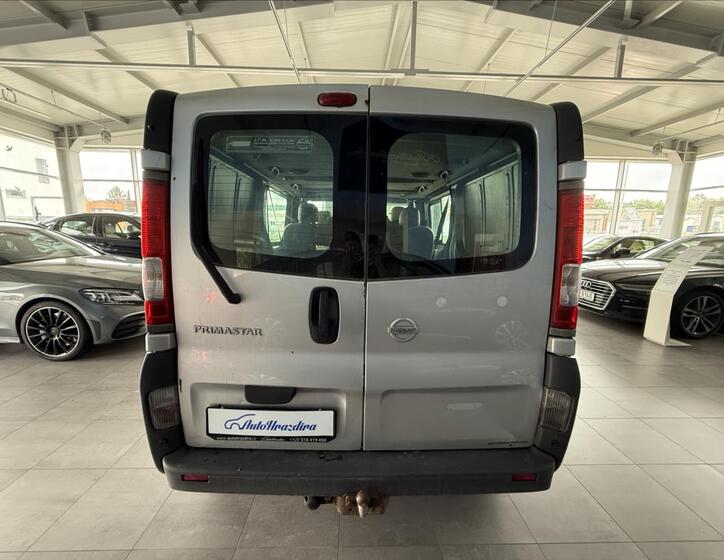 Nissan Primastar 5