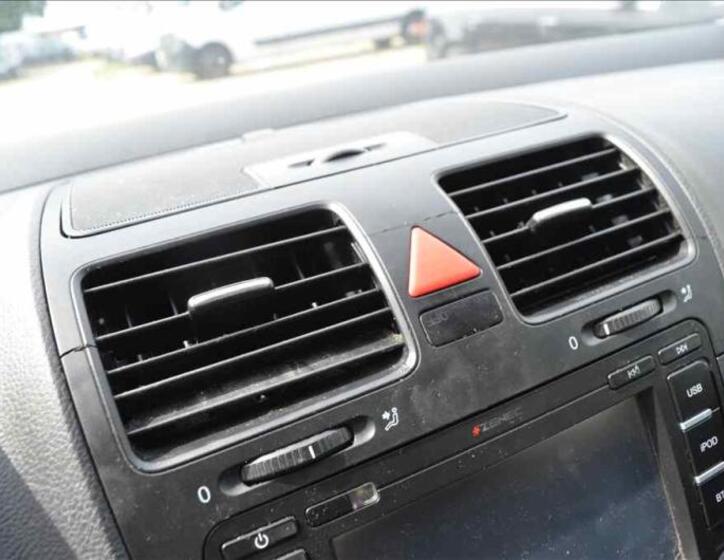 Volkswagen Golf 25