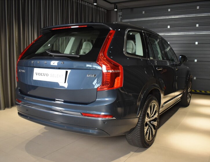 Volvo XC90 4
