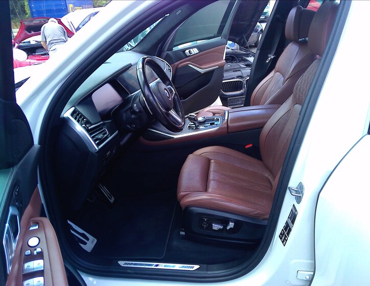 BMW X7 7