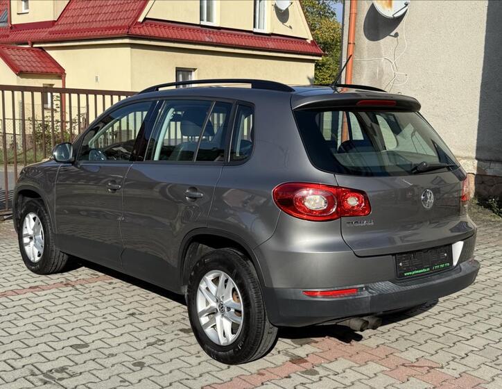 Volkswagen Tiguan 7