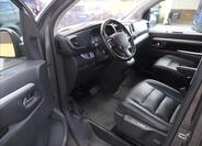 Peugeot Traveller 11