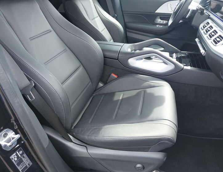 Mercedes-Benz GLE 8
