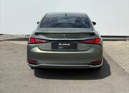 Lexus ES 300h 5