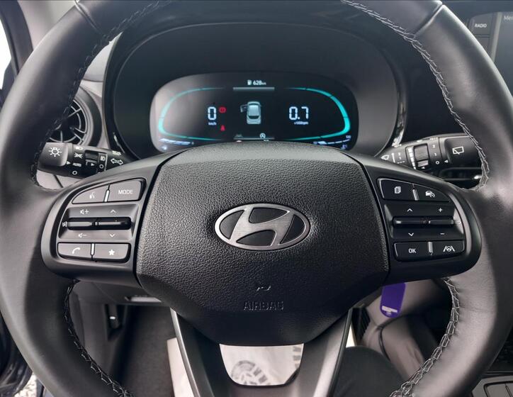 Hyundai i10 12