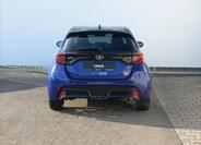 Toyota Yaris 6