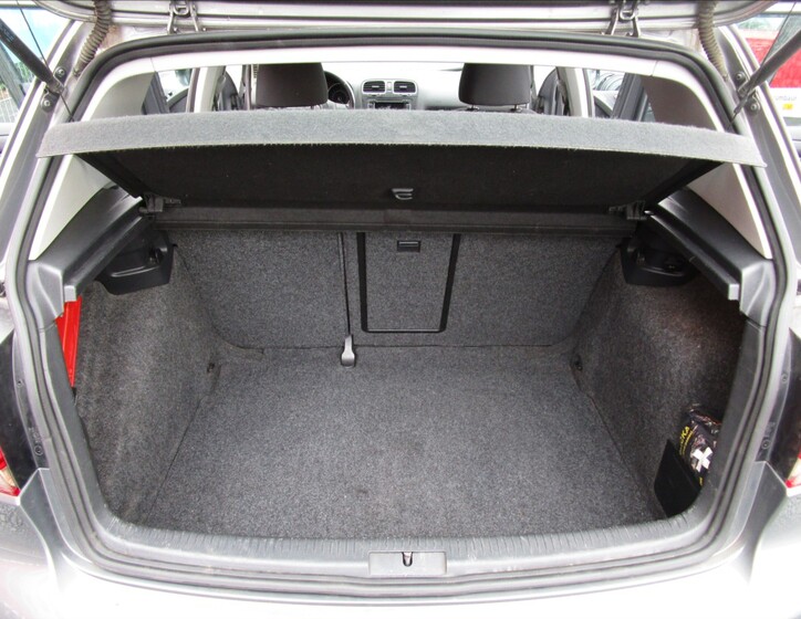 Volkswagen Golf 30
