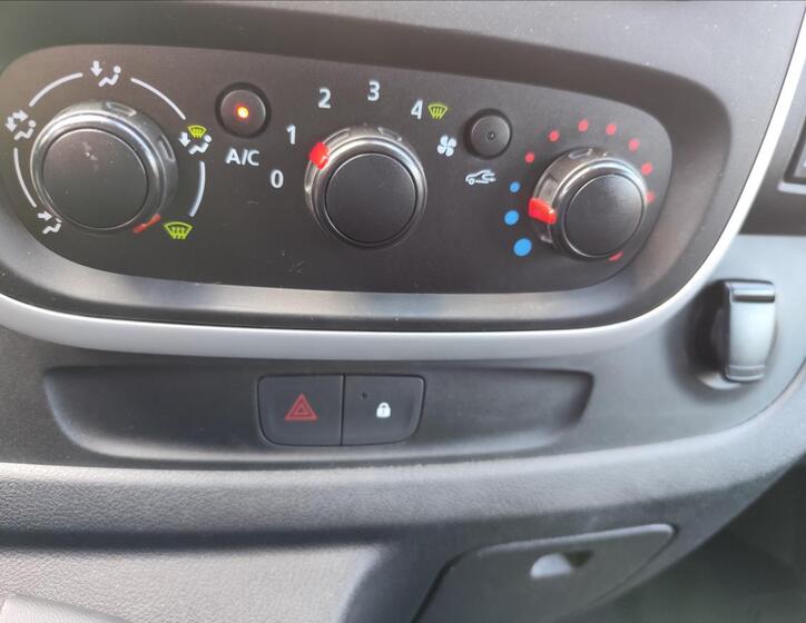 Renault Trafic 21