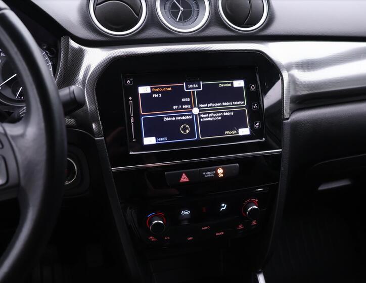 Suzuki Vitara 21