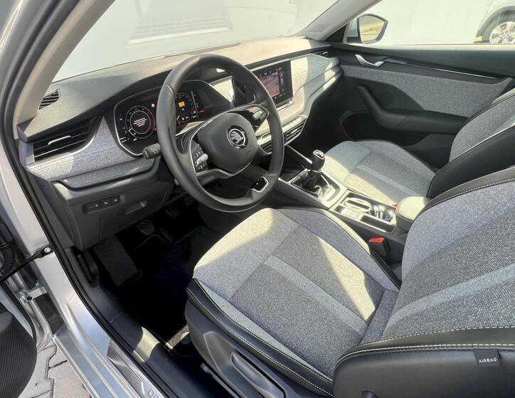 Škoda Octavia 12
