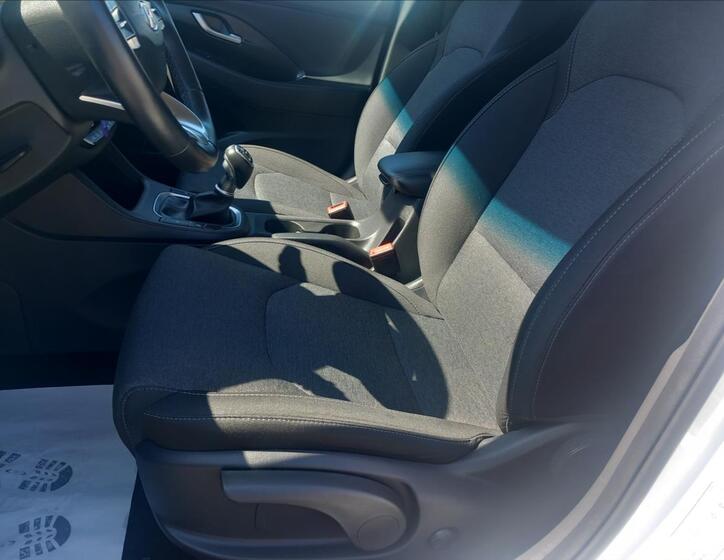 Hyundai i30 17