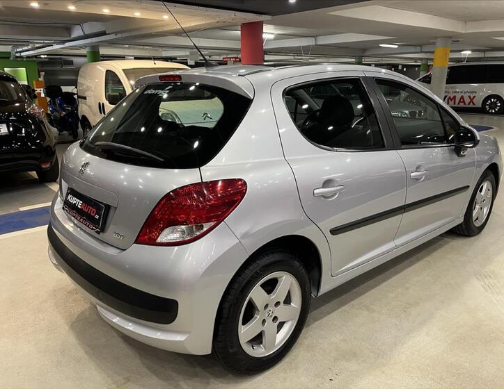 Peugeot 207 4