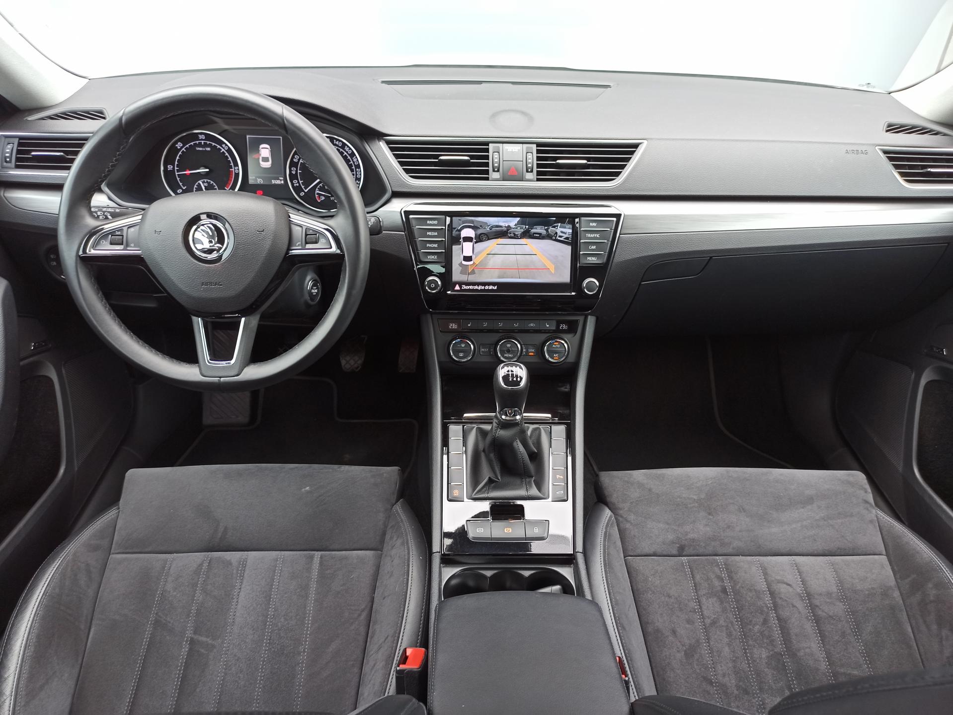 Škoda Superb