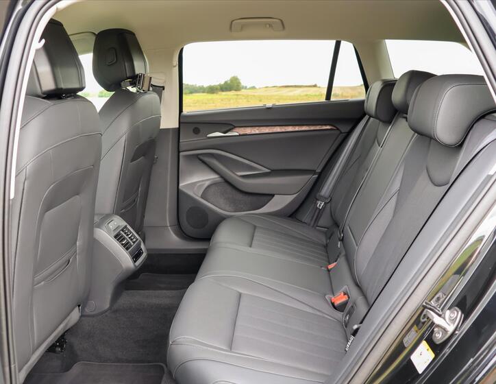 Škoda Superb 17