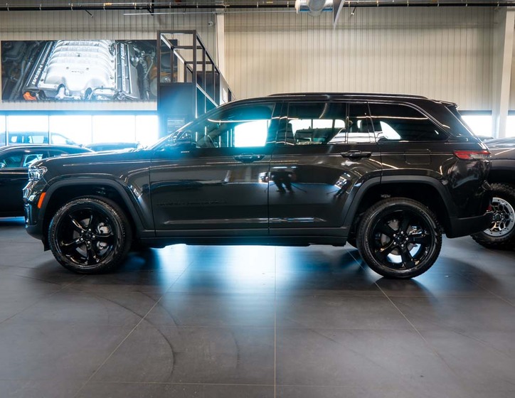 Jeep Grand Cherokee 2