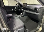 Toyota Yaris 13