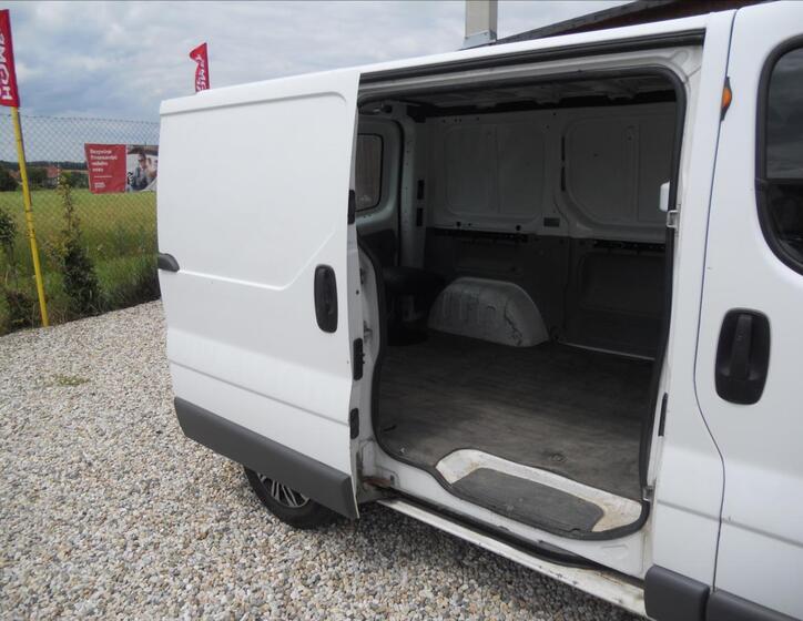 Renault Trafic 14