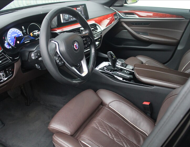 Alpina D5 53