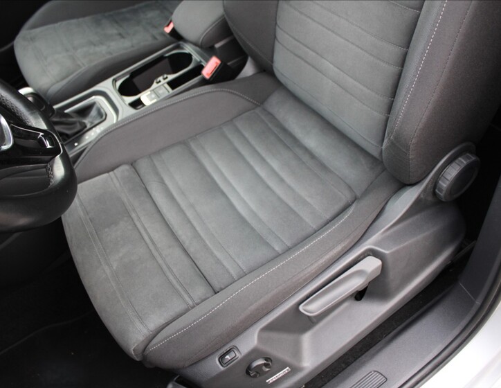 Volkswagen Touran 31