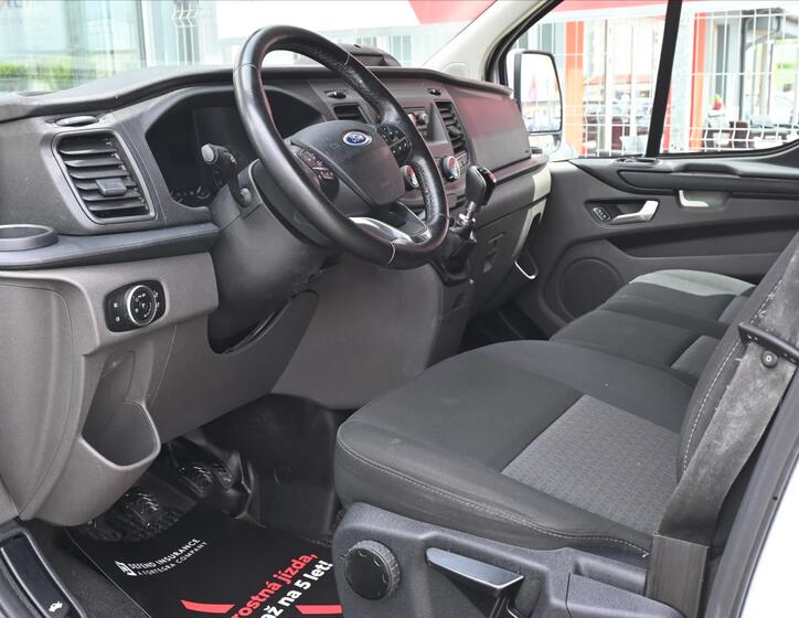 Ford Transit Custom 8