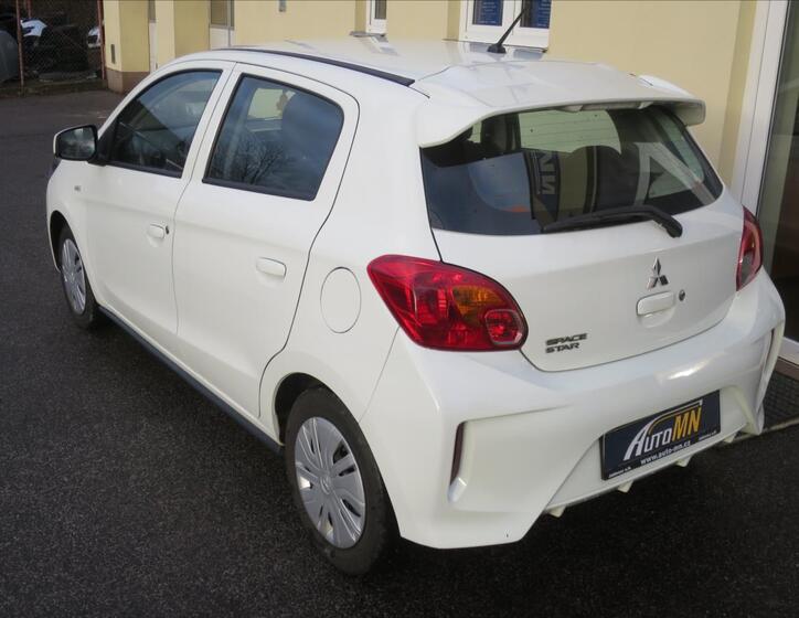 Mitsubishi Space 6