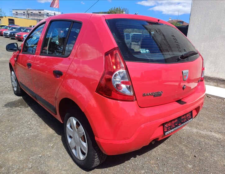 Dacia Sandero 6