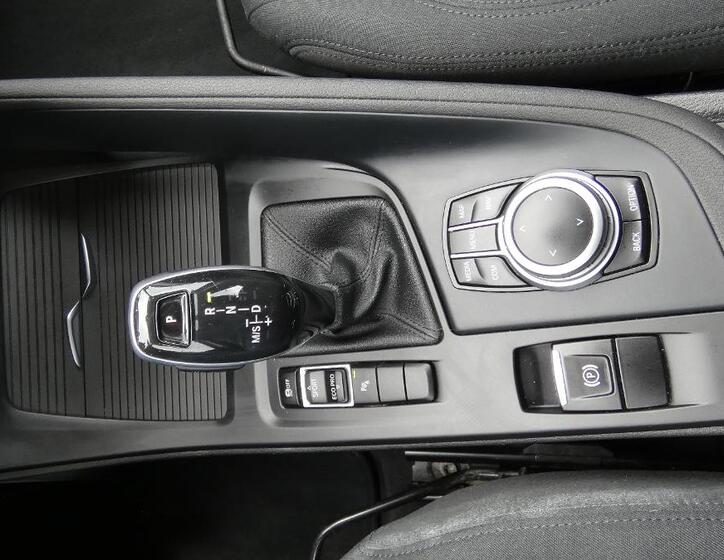 BMW X1 18