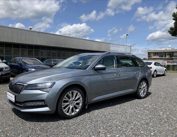 Škoda Superb 1
