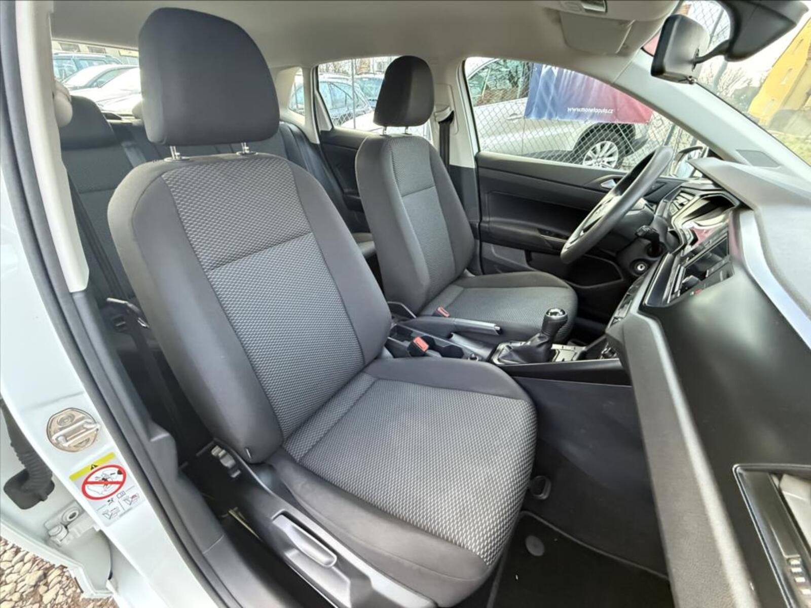 Volkswagen Polo 25