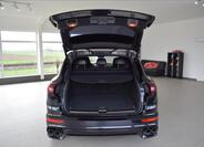 Porsche Cayenne 12