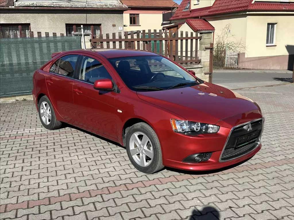 Mitsubishi Lancer