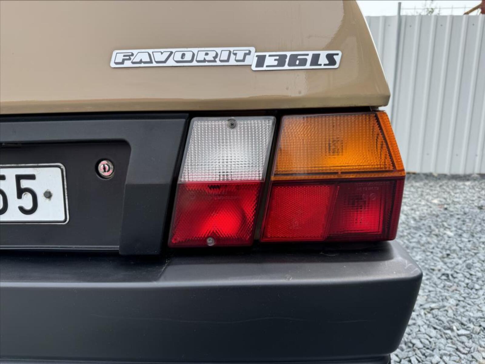 Škoda Favorit 17