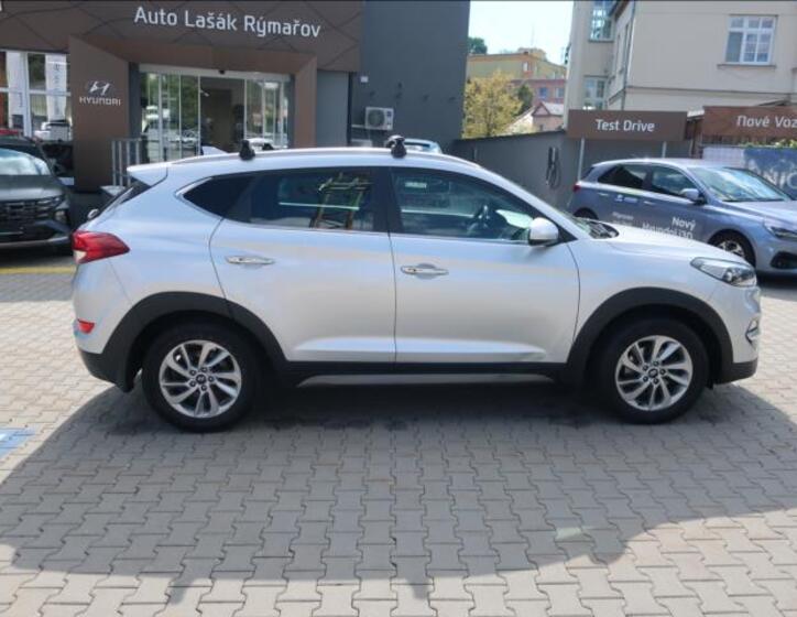 Hyundai Tucson 8