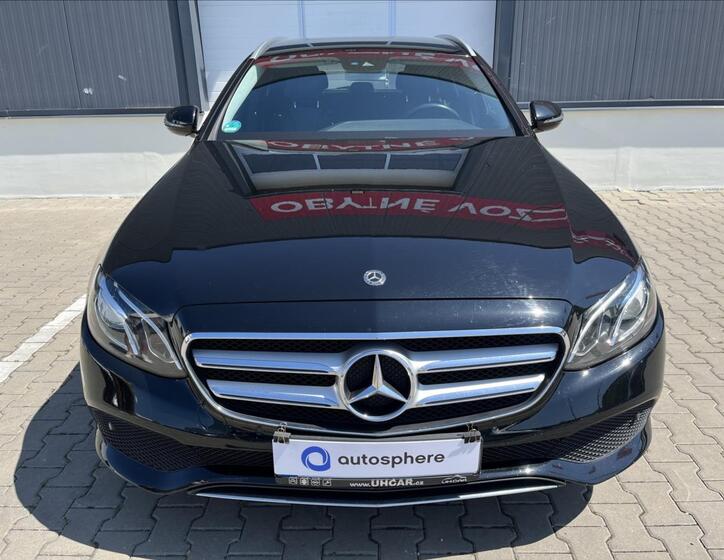 Mercedes-Benz Třídy E 2