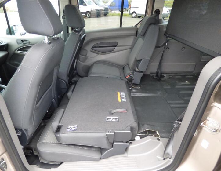 Ford Transit Connect 46