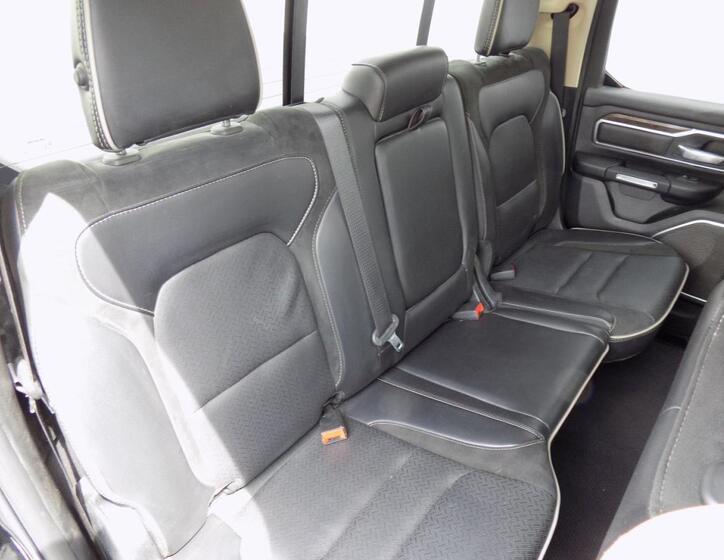 Dodge RAM 1500 19