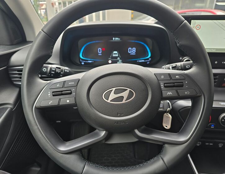 Hyundai i20 15