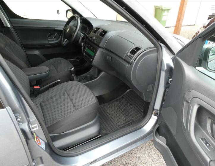 Škoda Roomster 21