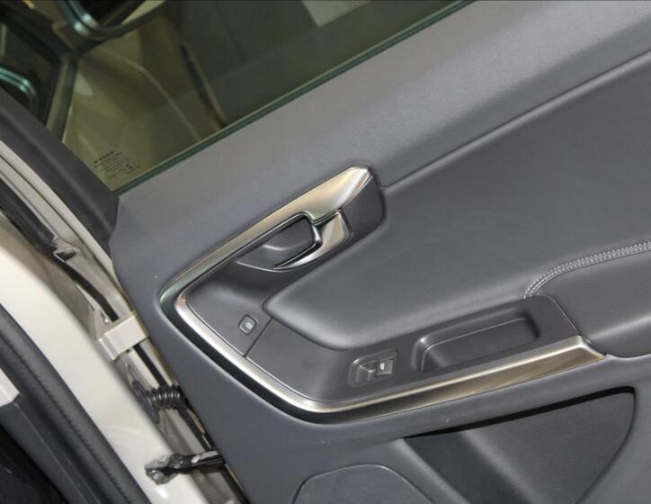 Volvo V60 19