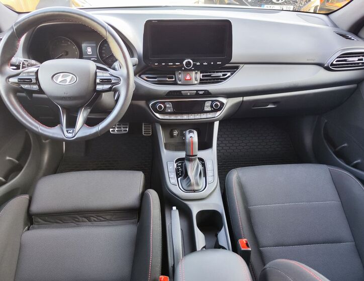 Hyundai i30 14