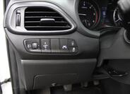 Hyundai i30 23