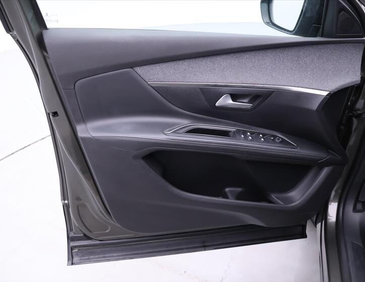 Peugeot 5008 12
