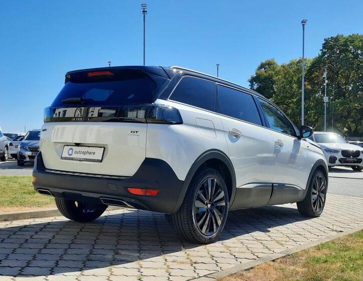 Peugeot 5008 3