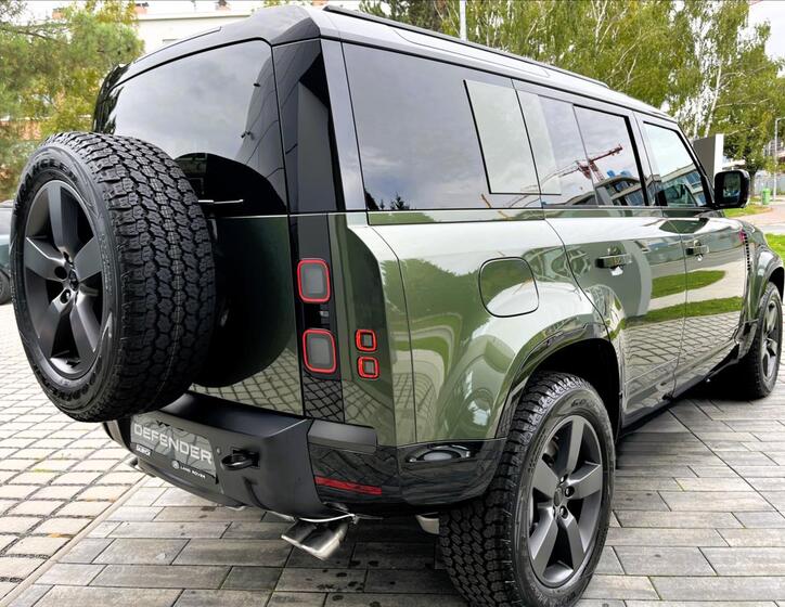 Land Rover Defender 8